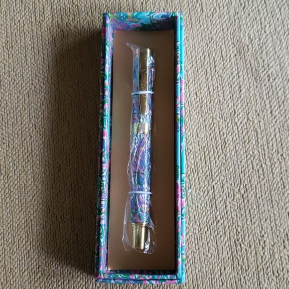 New Lilly Pulitzer Pen & Acrylic Note Pad Bundle - Picture 2 of 8
